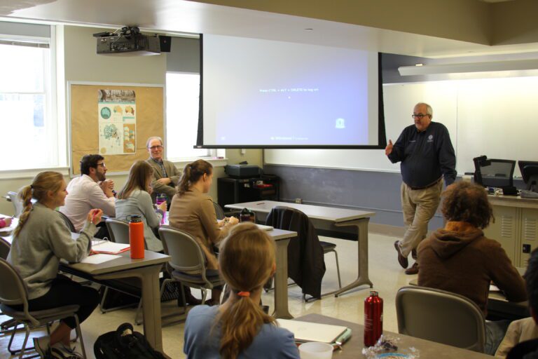 FEMA Administrator Craig Fugate addresses a class at UNC-Chapel Hill